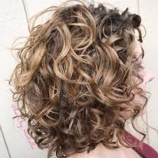 Messy Lob With Large Messy Curls Curly Hair Styles Naturally Medium Curly Hair Styles Curly Hair Styles