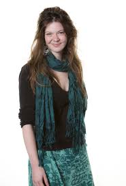 Gratis Afbeeldingen Vrouw Vacht Patroon Portret Model Jong Kleding Bovenkleding Kapsel Trui Lang Haar Textiel Nek Witte Achtergrond Mouw Fotoshoot Mode Accessoire Blauwe Sjaal 2048x3005 1205138 Mooie Afbeeldingen Pxhere