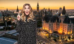 Schitt S Creek Star Annie Murphy Spills Her Favourite Hot Spots In Her Hometown Ottawa