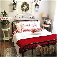 40 Farmhouse Style Master Bedroom Decorating Ideas Christmas Bedroom Christmas Bedding Christmas Decorations Bedroom