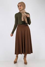 Patirti Tesettur Etek Kombinleri Moda Tesettur Giyim Moda Stilleri Etek Etek Modelleri