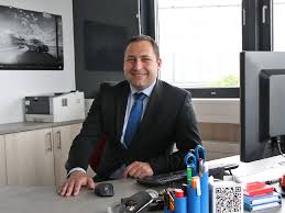 Chemnitz Hat Einen Neue Einkaufer Im Bereich Pkw Gebrauchtwagen Wir Begrussen Christian Sonnekalb Ganz Herzlich Im Team U Gebrauchtwagen Neuwagen Mercedes Benz