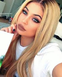 L A S T K I N G On Instagram Selfie Game Strong Af Blondie Blue Eyes Kyliejenner Kendallje Kylie Jenner Makeup Kylie Makeup Kylie Jenner Hair