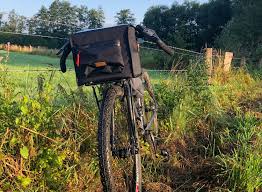 Das Pelago Commuter Front Rack Die Restrap Rando Bag Im Test Radtasche Lowrider Netztasche