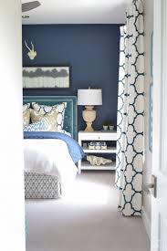 A Guest Room Retreat Tour Zdesign At Home Cozy Guest Rooms White Bedroom Design Master Bedrooms Decor