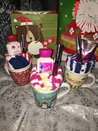 Cheap Gifts For Roommates Friends Under 10 I Love Christmas And Giving To Oth Homemade Christmas Gifts Diy Christmas Gifts For Friends Cheap Christmas Gifts