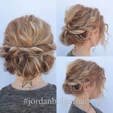 Quick And Cute Updo For Short Hair Lots Of Texture And So Easy To Achieve Short Hair Updo Curly Hair Styles Naturally Hairdos For Short Hair