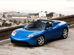 Tesla Roadster Sport All Electric Vehicle The Battery Today Handles 244 Miles Per Charge And Holds Speeds 0 60 Mph In 3 7 3 9 Sec Auto Motos Carros