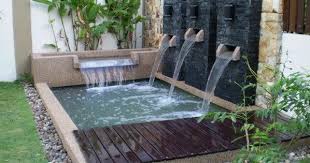 Desain Kolam Ikan Minimalis Diluar Rumah Sebuah Rumah Dengan Taman Di Halamannya Akan Terasa Sangat Menyenangkan Apalagi Kolam Ikan Kolam Renang Taman Air