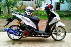 50 Foto Gambar Modifikasi Beat Kontes Street Racing Jari Jari Drag Bike Com Di 2020 Drag Racing Motor Honda