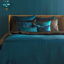 Peacock Blue Bedrooms Peacock Blue Bedroom Bedroom Turquoise Blue Bedroom