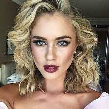 25 Latest Bob Haircuts For Curly Hair Bob Haircut And Hairstyle Ideas Lob Haircut Curly Hair Styles Bob Hairstyles