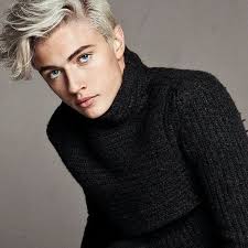 Stop Dont It Looks Like He Has A Horse Bit Llolfls Lucky Blue Smith Lucky Blue Mens Hairstyles