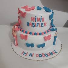 Her Bir Gulumseyisleri Ile Gonlumuze Taht Kuran Minik Kelebeklerimiz Icin Bu Pastam Minik Kasifler Sinifi Bugun Ortak Dogum Gunu Cake Desserts Food