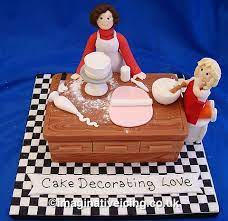 Learn how to make fantastic cakes with 100's of step by step tutorials from sugarcraft to birthday cakes and wedding cakes. Cake Decorating Classes Imaginative Icing Cakes Scarborough York Leeds Malton Hull Bridlington Whitby Filey And Across The Uk