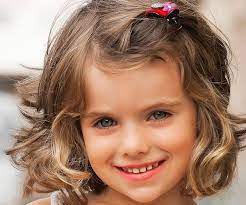 This curly natural hairstyle leaves hair loose while framing your little girl's face perfectly. Pin On Quotes