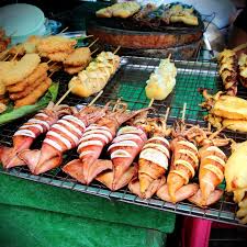 Grilled Squid In Thailand Calamars Grilles En Thailande Cuisine De Rue Blog Voyage Calamar Grille
