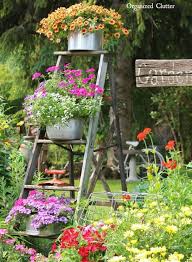 24 Diy Vintage Garden Decorations Ideas Upcycle Garden Country Garden Decor Vintage Garden Decor