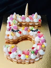 Number Cake Licorne 5 En 2020 Chocolat Blanc Gateau Personnalise Chocolat Au Lait