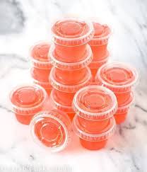 Bahama Mama Jello Shots Colorful Wiggly Jiggly Flavorful Jello Combined With Tropical Booze Makes Alcohol Drink Recipes Drinks Alcohol Recipes Boozy Drinks