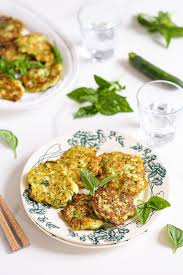 Beignets De Courgettes A La Ricotta Recette Italienne Un Dejeuner De Soleil Recette Recette Italienne Facile Recette Italienne Ricotta Recette