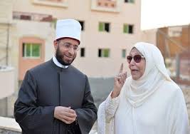 الله يسامحهم مروجي الشائعات، عايزين تقفلوا باب من أبواب الخير. B70tfmd0smrigm
