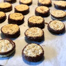 Comme Moi Decouvrez La Recette Biscuits Suedois A L Avoine Sans Gluten Recette Sans Gluten Recette Biscuits Suedois
