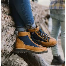 Women S Danner Light Cascade Hiking Boots Women Best Hiking Shoes Hiking Shoes Women