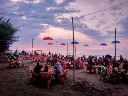 Kondisi pantai sigandu tahun 2014 mengalami abrasi parah dan kerusakan ekosistem pantai yang. 31 Daftar Tempat Wisata Batang Favorit Dan Populer 2021 Cintapekalongan Com Ruang Informasi Kreasi