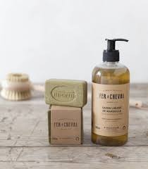 Savon Liquide De Marseille Et Savon De Marseille A L Huile D Olive Savon De Marseille Savon Savonnerie