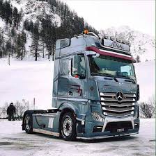 Mercedes Benz Actros Mp4 Gigaspace Mercedes Truck Mercedes Benz Trucks Mercedes Benz