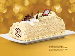 La Traditionnelle A L Erable Biscuit Roulade Avec Creme Patissiere A L Erable Et Creme Au Beurre A La Vanille Recouvert Desserts Cake Peanut Butter Pretzel