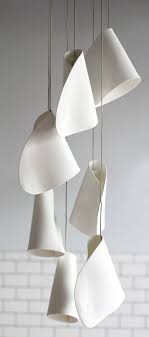 Pin De Lea Cruard En Light The Way Lamparas De Ceramica Iluminacion Moderna Lamparas Colgantes