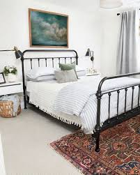 Add some cursive wall decorations or maybe some family photo to. 25 Cool Black Wrought Iron Bed Frame Designs Bedroom Bedroom Bedroomdecor Bedroomideas Home Decor Bedroom Guest Bedrooms Bedroom Design