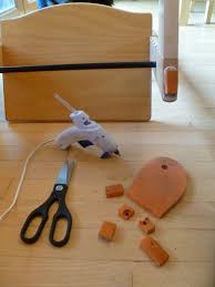 Protect Your Hardwood Floors By Using Old Flip Flops As Furniture Foot Pads Diy Flooring Furniture Floor Protectors Antiquing Furniture Diy