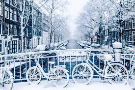 Op sneeuwhoogte.nl kun je de top 50 bekijken van de meest populaire bestemmingen voor de wintersport. De Mooiste Sneeuwfoto S Vanuit Nederland