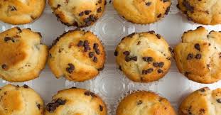Un Muffin Choco Banane Sante Sans Sucre Sans Beurre Et Sans Huile Chocolate Chip Muffin Recipe Food Healthy Muffins