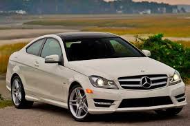 Confira Os Dados Tecnicos Do Mercedes Benz C180 Coupe Sport 1 6 Cgi 2013 Potencia Desempenho E Mercedes Benz C180 Mercedes Benz Coupe Mercedes Classe C Coupe