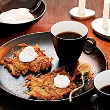 Potato Apple Latkes Recipe 4 5 5 Recipe Food Recipes Hanukkah Food Cooking Recipes