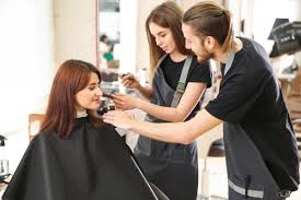 Suivez la formation cap coiffure avec le centre européen de formation, expert en formation par correspondance : Le Cap Coiffure En Alternance