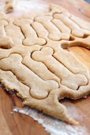 Le Marche De Sophie Biscuits Pour Chiens Dog Biscuit Recipes Frozen Dog Treats Food