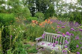 Country Garden Design Ideas