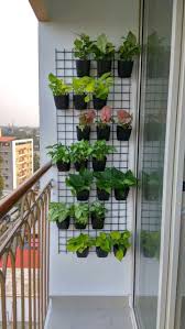 Bulbs Vertical Garden House Vertical Garden House Vertical Garden Systems Vertical Gard In 2020 Vertical Garden Diy Vertical Garden Design Garden Ideas To Make