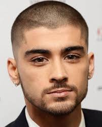 A Look At 10 Best Haircuts For Oval Faces Men In 2021 Wisebarber Com Another hair idea for those who have lengthier hair is here.