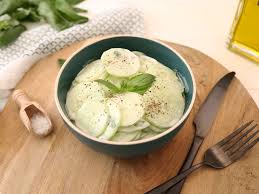 Salade De Concombres A La Creme Fraiche Recette Concombre A La Creme Salade Concombre Concombre