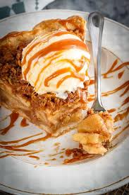 Caramel Apple Crisp Pie Recipe Recipe In 2020 Caramel Apple Crisp Apple Crisp Pie Apple Crisp