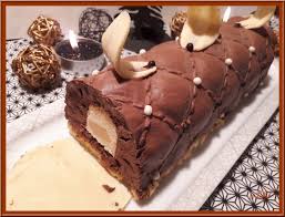 Buche Chocolat Et Insert A La Poire A Transformer En Gateau Anniversaire Poire Au Chocolat Buche Poire Chocolat Recette Buche Chocolat