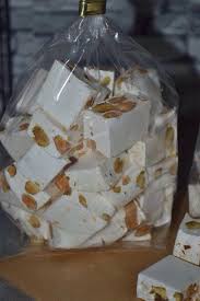 Recette Nougat Facile Au Thermomix Et Sans Thermomix Recette Recette Thermomix Dessert Recettes De Cuisine