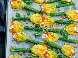 Fleurs De Courgettes Farcies Recettes Recette Fleur De Courgette Farcie Recette Fleur De Courgette Courgettes Farcies
