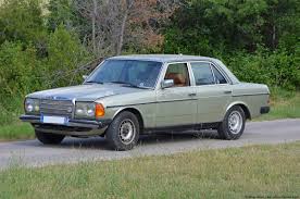 A Quick Drive In A 1981 Mercedes Benz 230e W123 Video Mercedes Benz Mercedes Benz